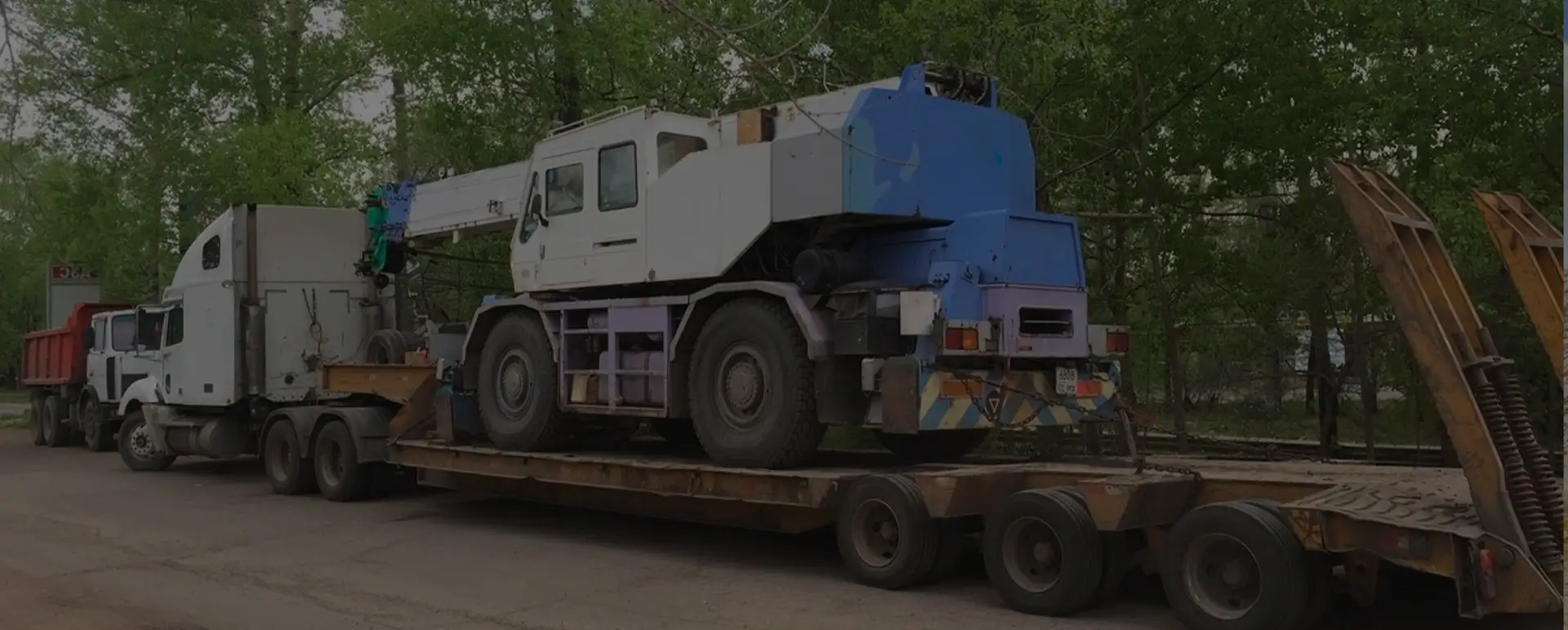Получить расчет цены перевозки груза в городе Салаир (Сибирский округ - Кемеровская область - Кузбасс), аренда низкорамника на территории РФ